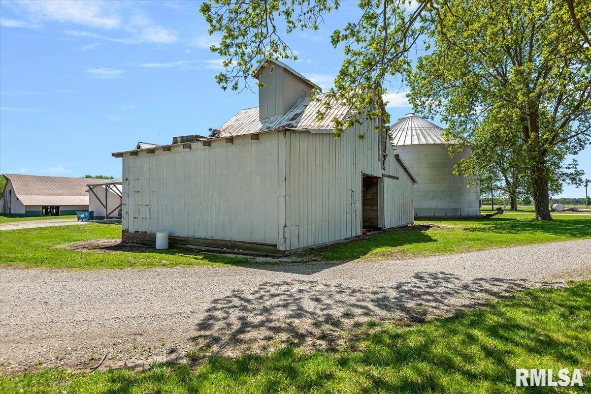 20205 North 20th Avenue Nokomis, IL 62075 - Photo 66 of 88