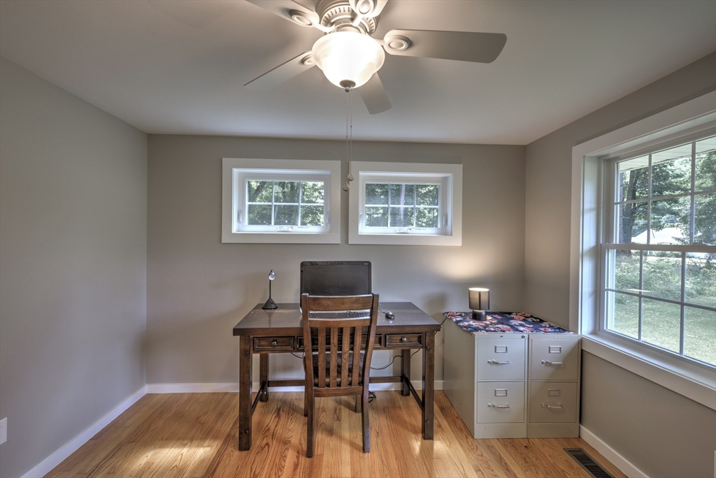 428 Bridge Road Northampton, MA 01062 - Photo 25 of 42