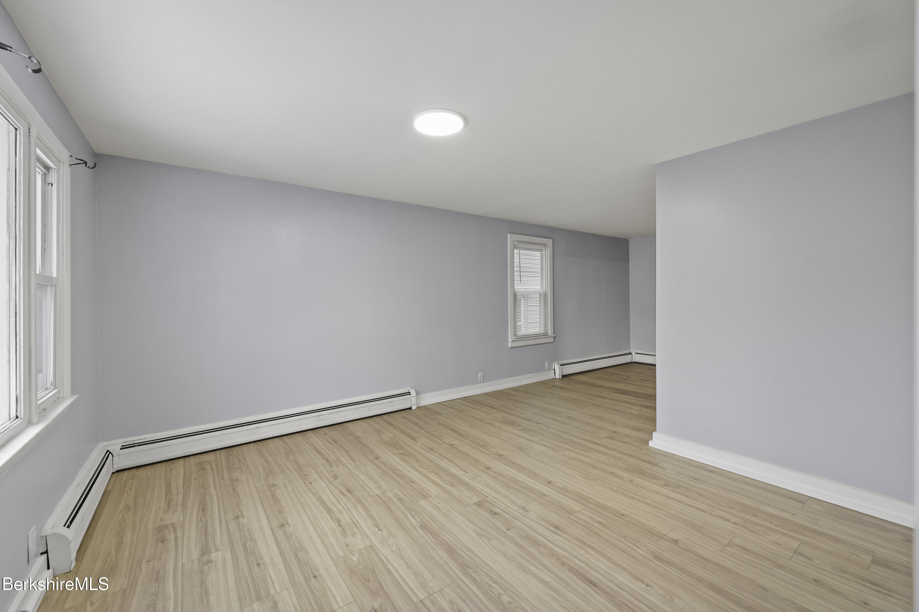 6 Meadow Lane Adams, MA 01220 - Photo 11 of 31 Living Room