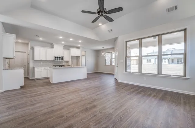 $439,950 | 105 Tommie Valley Drive, Oakland, TN 38060