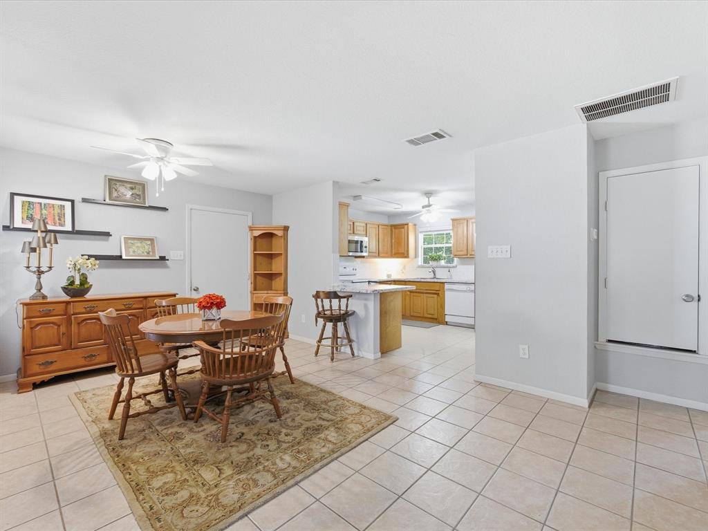 1100 Greg Street Azle, TX 76020 - Photo 14 of 39