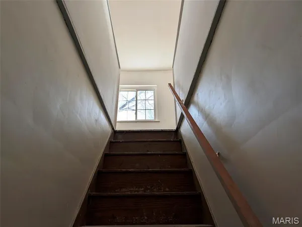 $445,000 | 1931 Elm Street, St. Charles, MO 63301
