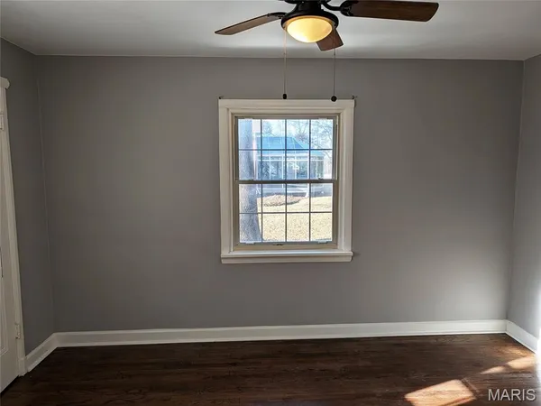 $445,000 | 1931 Elm Street, St. Charles, MO 63301