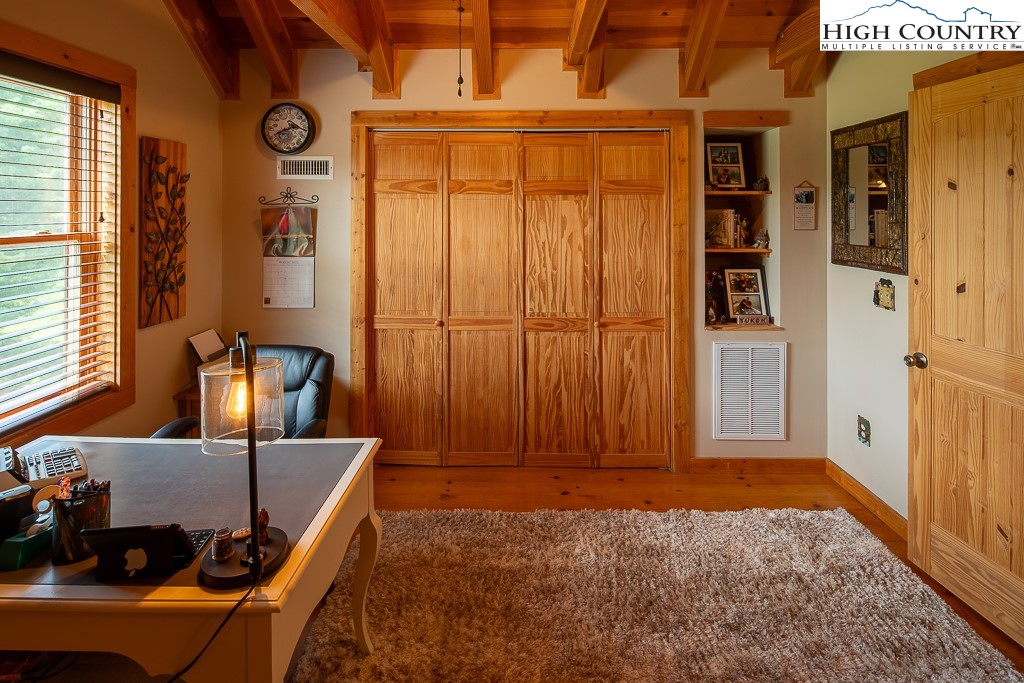 2191 Sorrento Drive Boone, NC 28607 - Photo 28 of 48 a view of a hallway with workspace