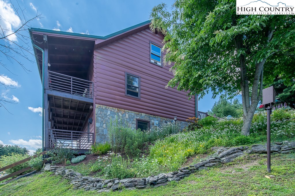 2191 Sorrento Drive Boone, NC 28607 - Photo 42 of 48 a view of a backyard with plants