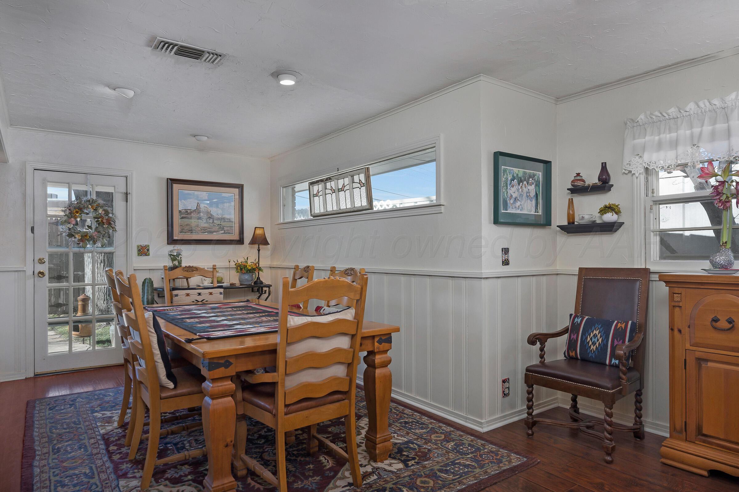 3208 South Rusk Street Amarillo, TX 79109 - Photo 10 of 29 10-Dining Room