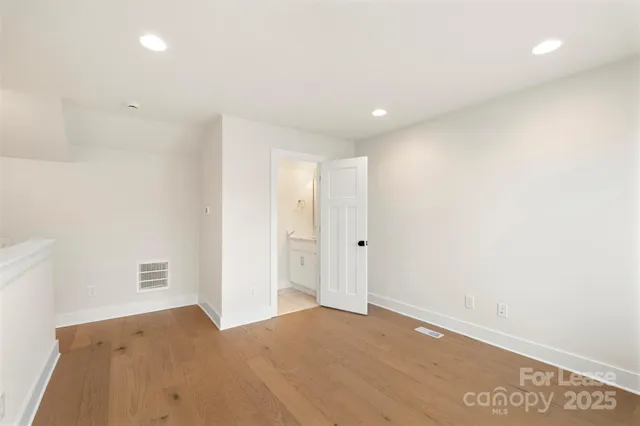 $2,945 | 5019 York Park Lane, Charlotte, NC 28217