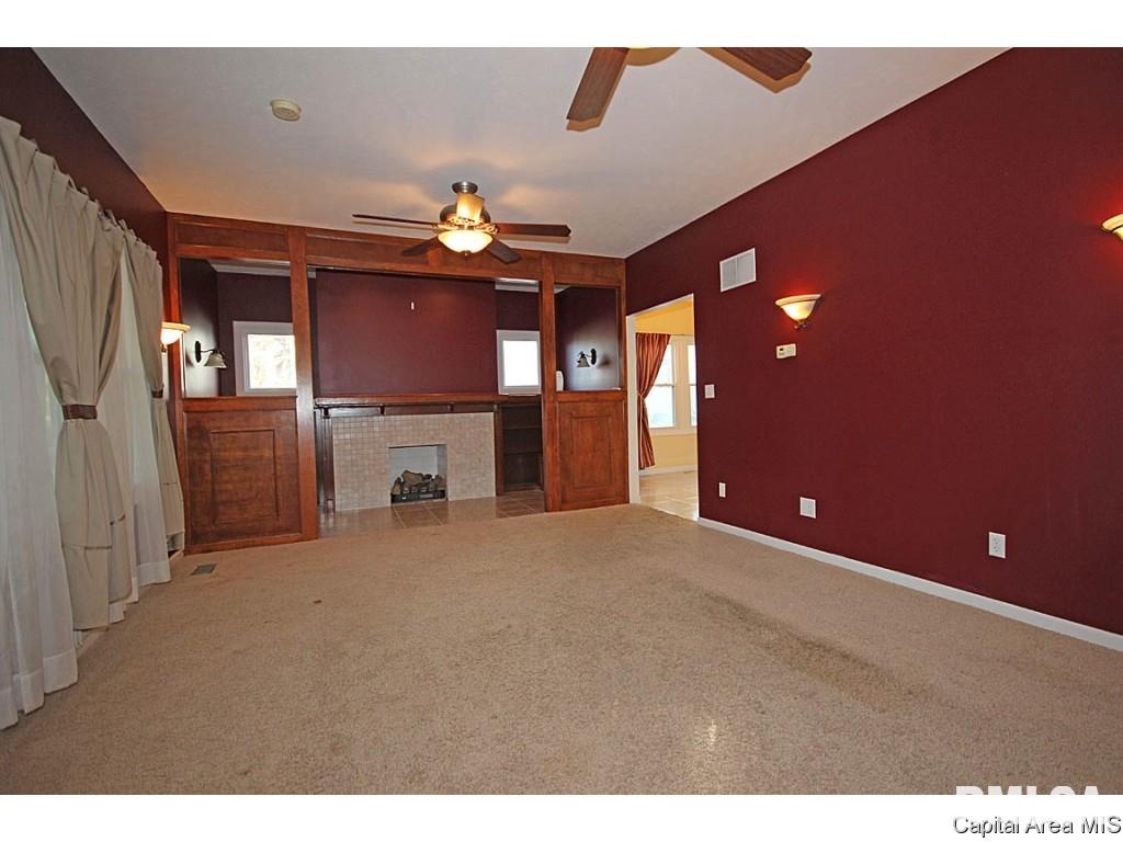 613 Black Springfield, IL 62702 - Photo 2 of 28