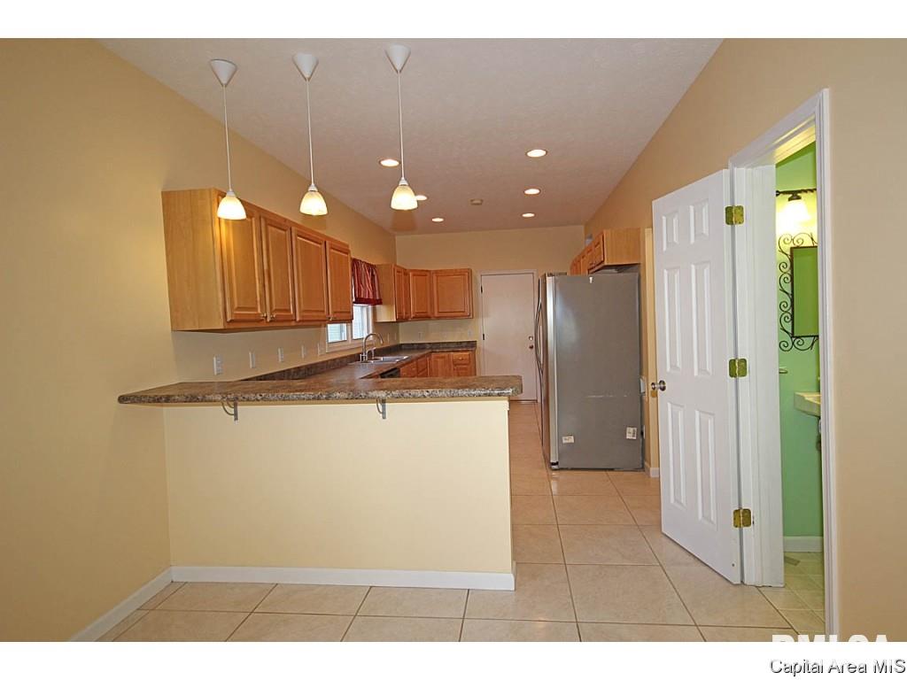 613 Black Springfield, IL 62702 - Photo 4 of 28
