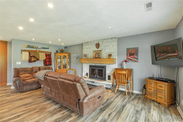 $489,900 | 222 Prairietown Road, Dorsey, IL 62021