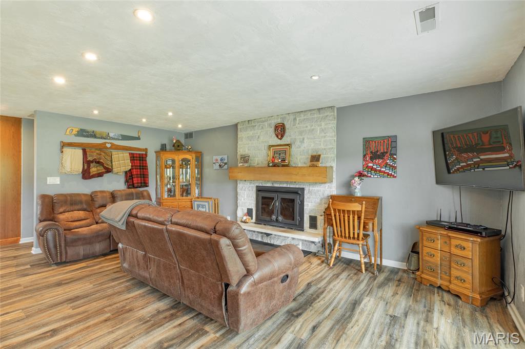 222 Prairietown Road Dorsey, IL 62021 - Photo 18 of 51