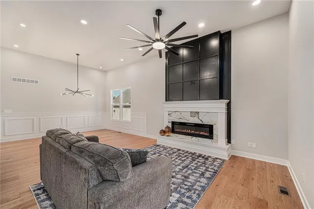 $549,950 | 1727 North 91st Street, Kansas City, KS 66112