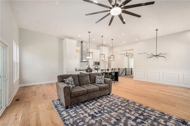 $549,950 | 1727 North 91st Street, Kansas City, KS 66112