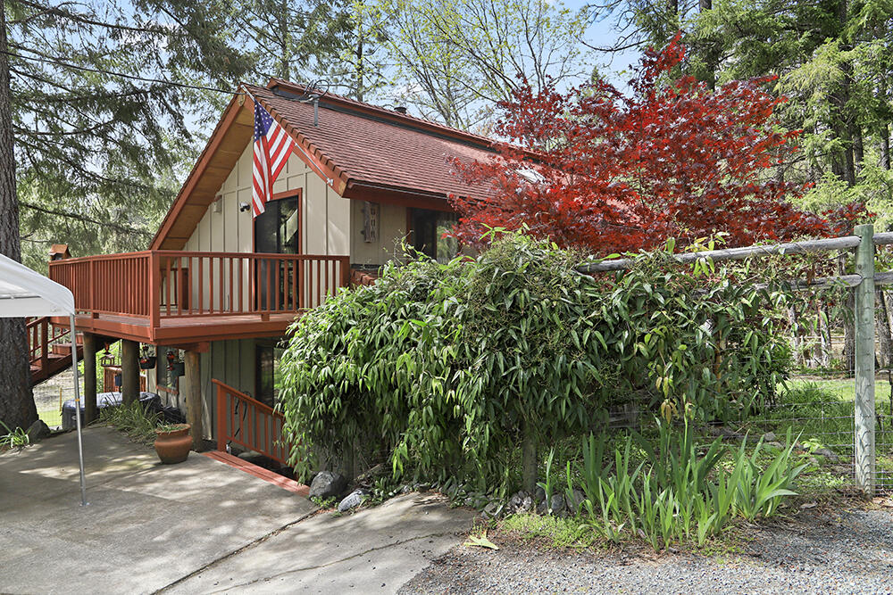 782 Crow Road Merlin, OR 97532 - Photo 24 of 38 24