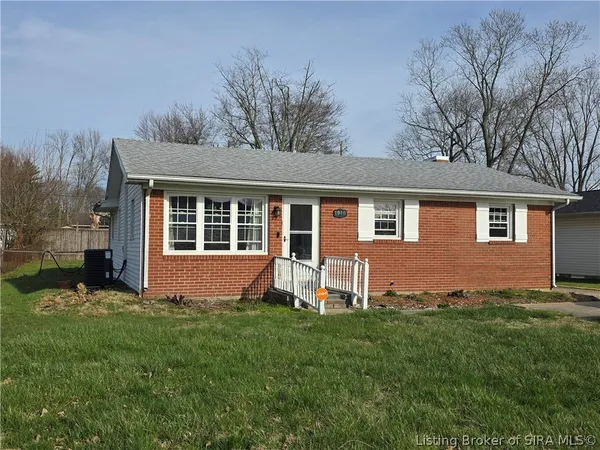 $219,900 | 1918 Locust Street, Madison, IN 47250