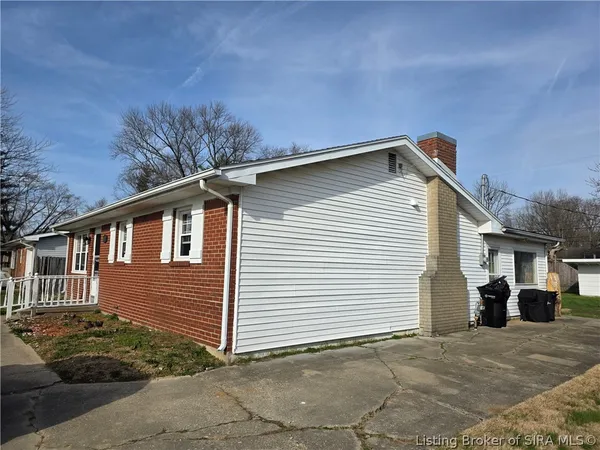 $219,900 | 1918 Locust Street, Madison, IN 47250