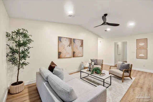 $350,000 | 2726 Sanibel Place, Gulf Breeze, FL 32563