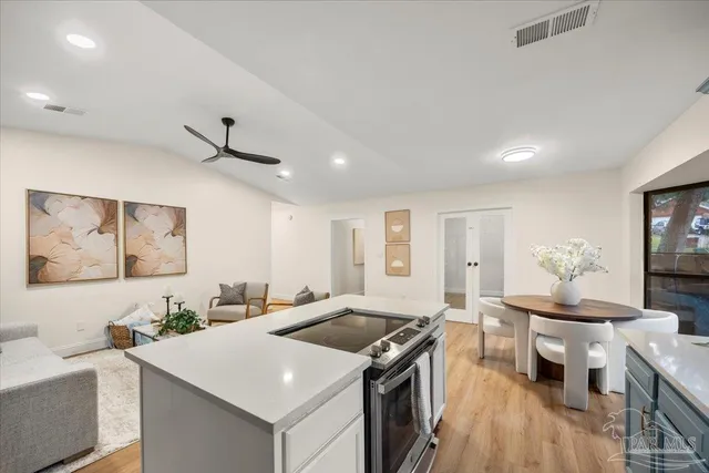 $350,000 | 2726 Sanibel Place, Gulf Breeze, FL 32563