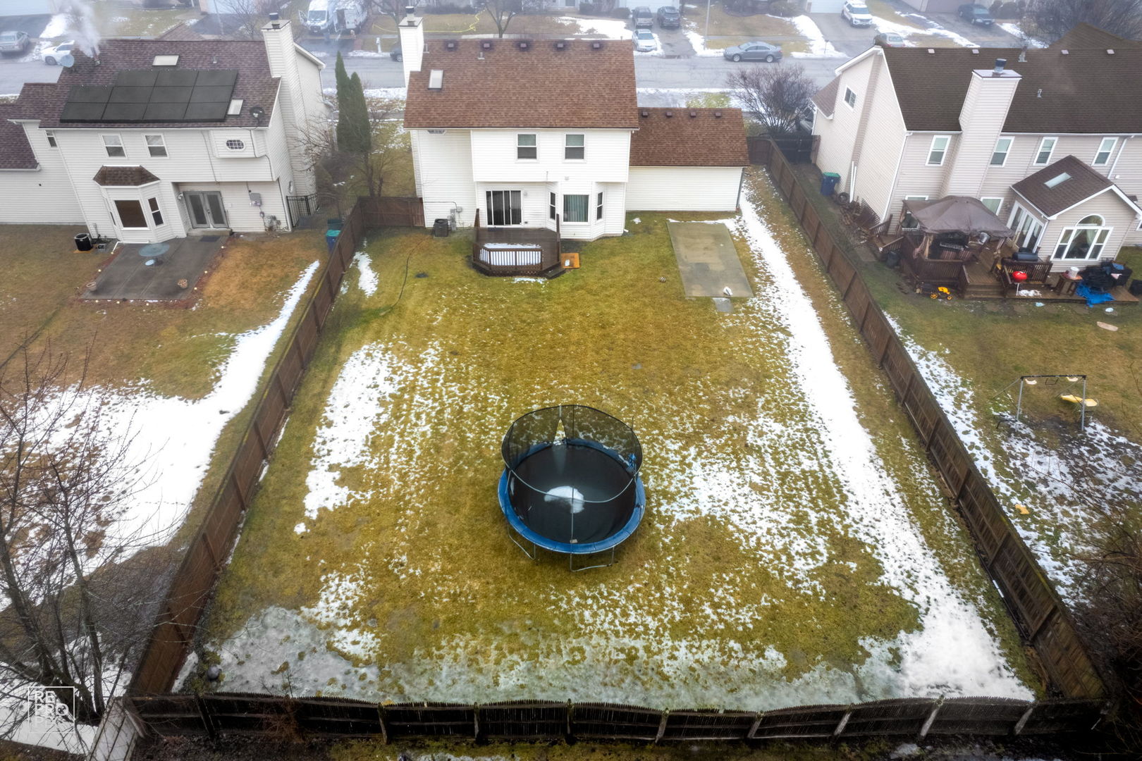 5519 Feather Creek Road Matteson, IL 60443 - Photo 4 of 26 a swimming pool view with a outdoor seating space