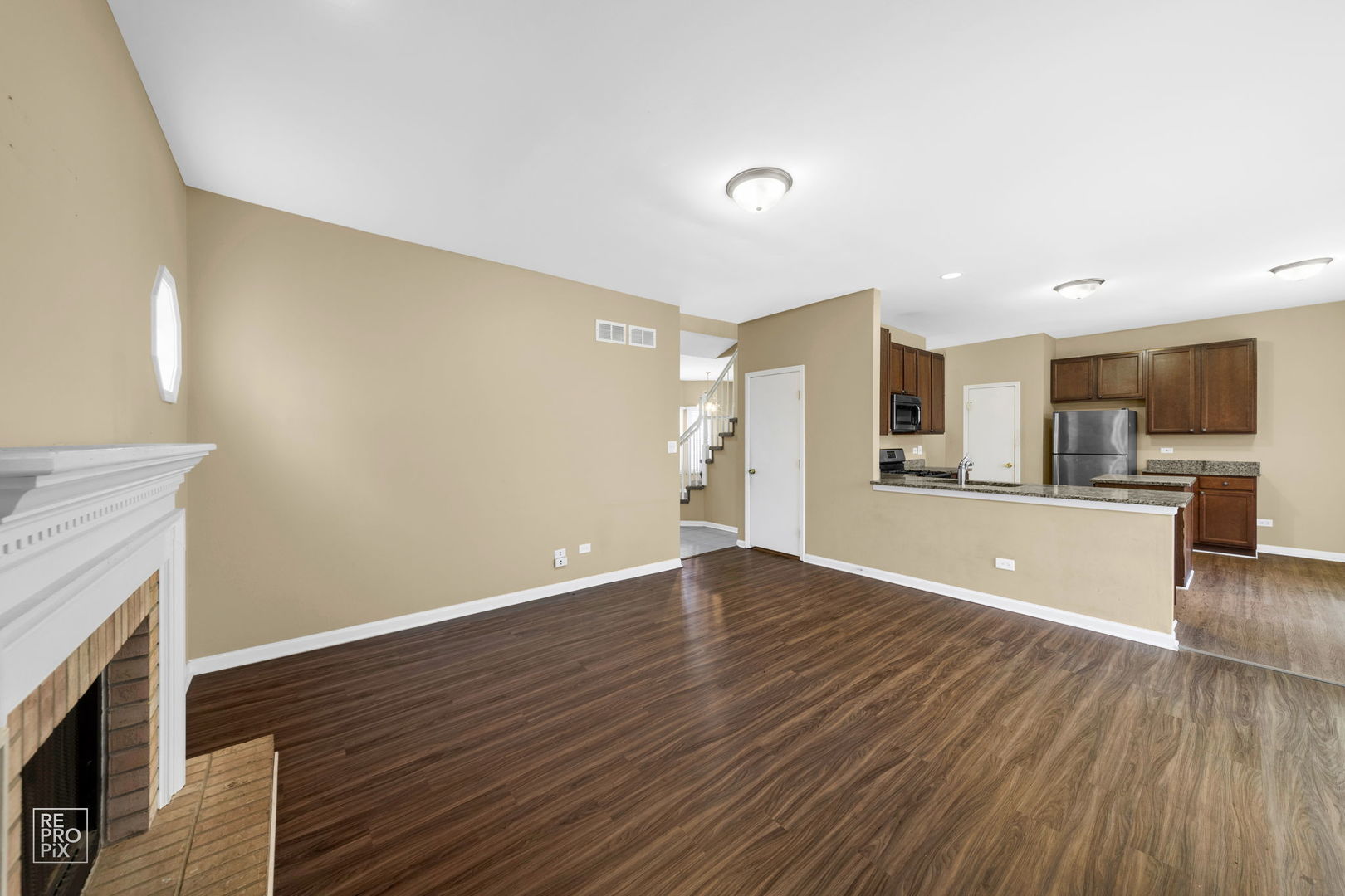 5519 Feather Creek Road Matteson, IL 60443 - Photo 10 of 26 a view of kitchen with furniture and wooden floor