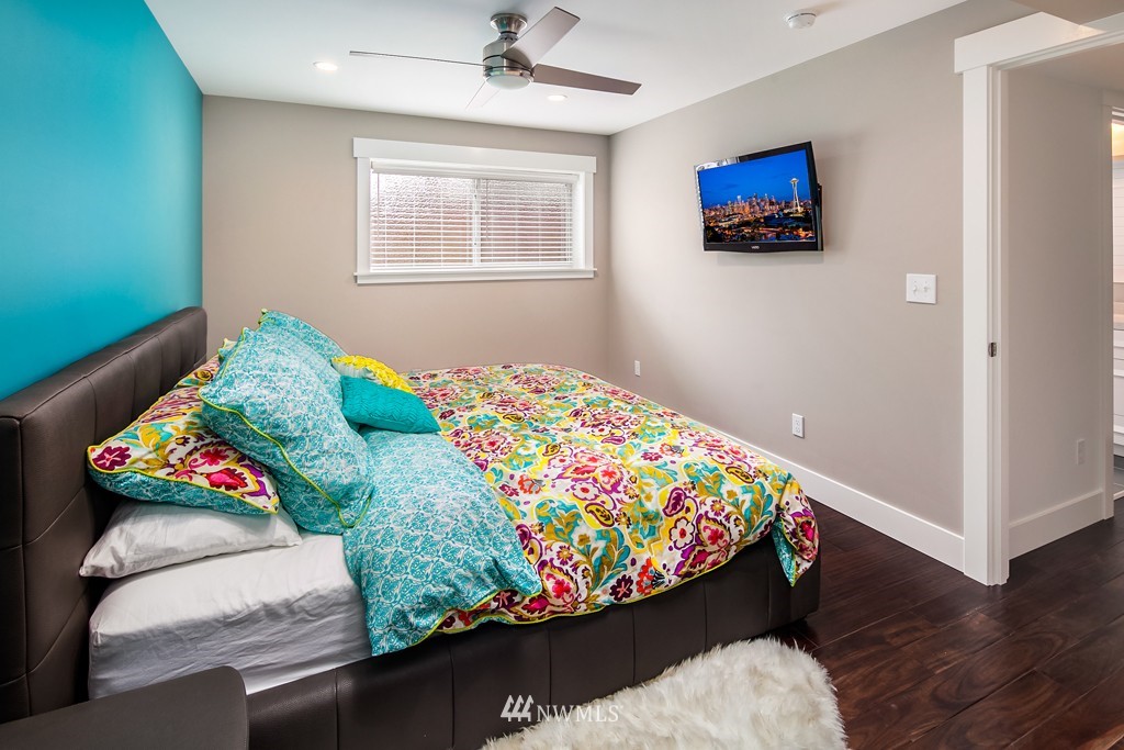 348 North 74th Street Seattle, WA 98103 - Photo 13 of 19 Gallery Image 13