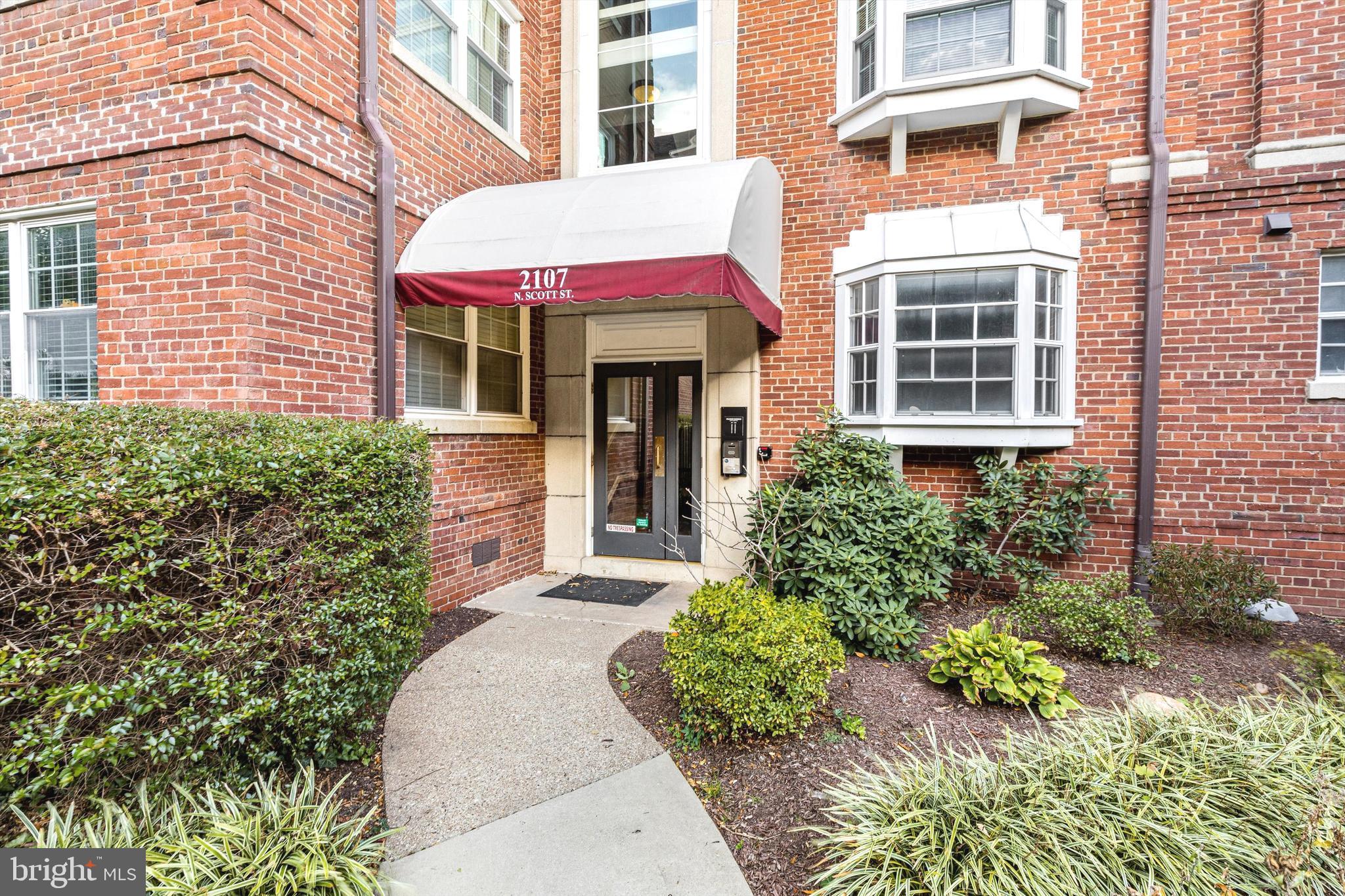 2107 North Scott Street, Unit 67 Arlington, VA 22209 - Photo 2 of 15 Front of the building