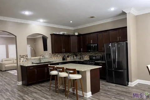 $270,000 | 1353 Cedar Trail Avenue, Zachary, LA 70791