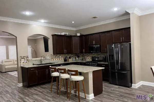 $260,000 | 1353 Cedar Trail Avenue, Zachary, LA 70791