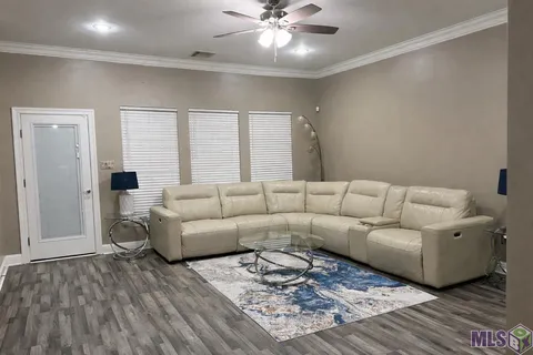 $270,000 | 1353 Cedar Trail Avenue, Zachary, LA 70791