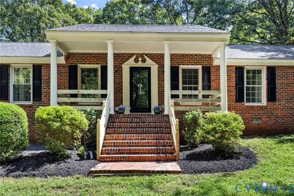 $449,950 | 15456 Pine View Lane, Beaverdam, VA 23015