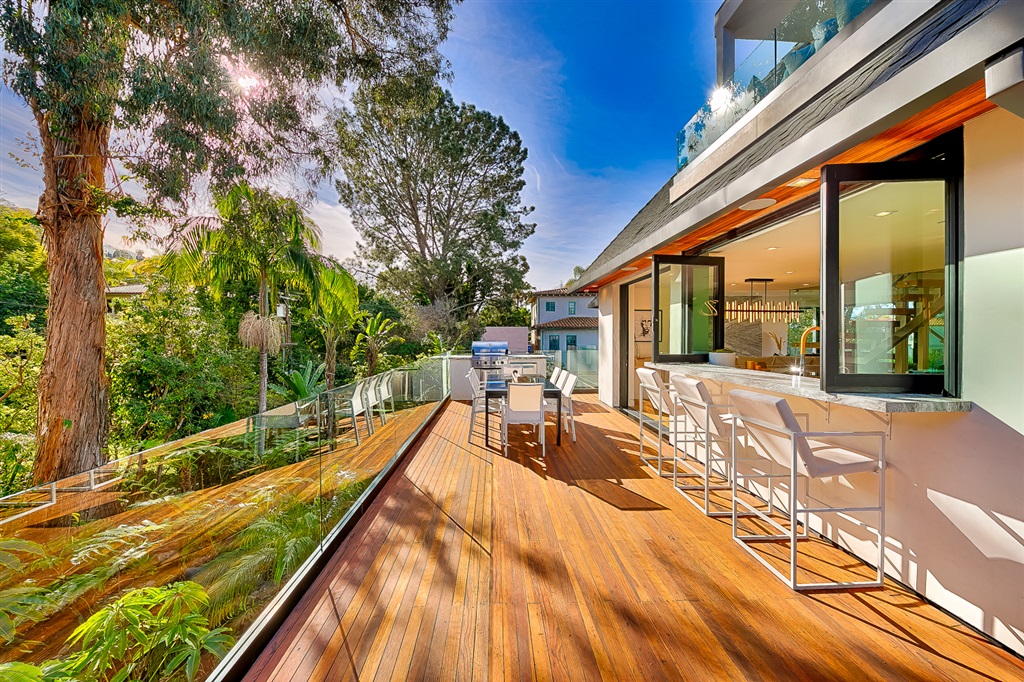 7732 Lookout Drive La Jolla, CA 92037 - Photo 13 of 25