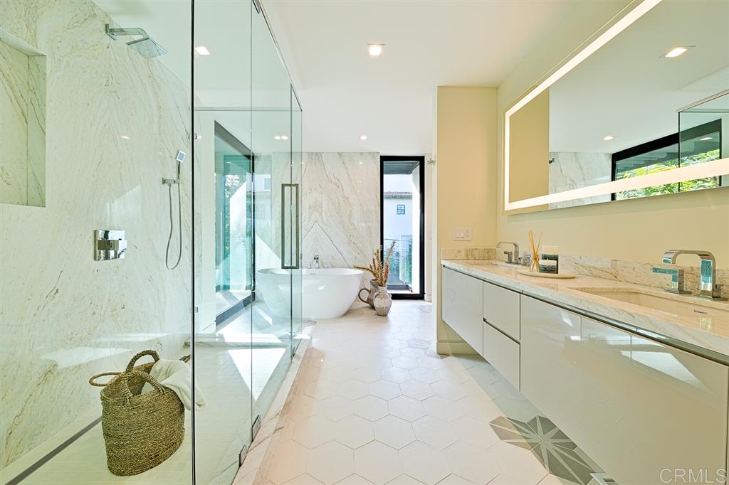 7732 Lookout Drive La Jolla, CA 92037 - Photo 18 of 25