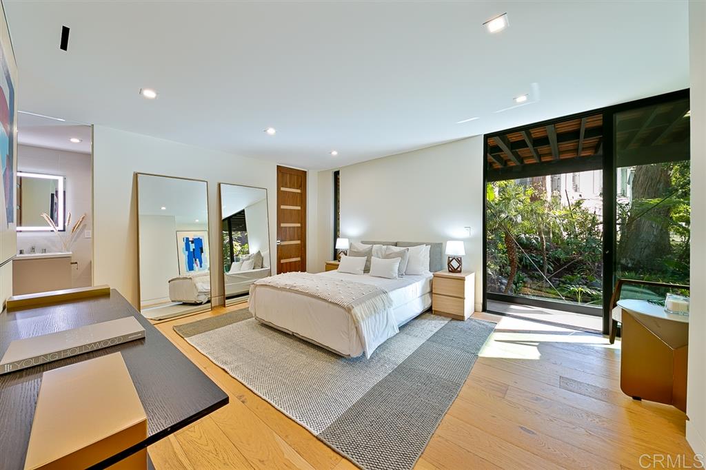 7732 Lookout Drive La Jolla, CA 92037 - Photo 20 of 25