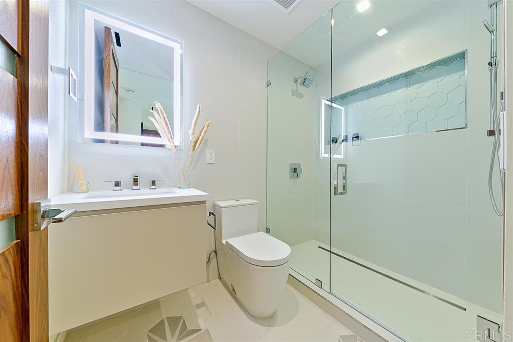 7732 Lookout Drive La Jolla, CA 92037 - Photo 21 of 25