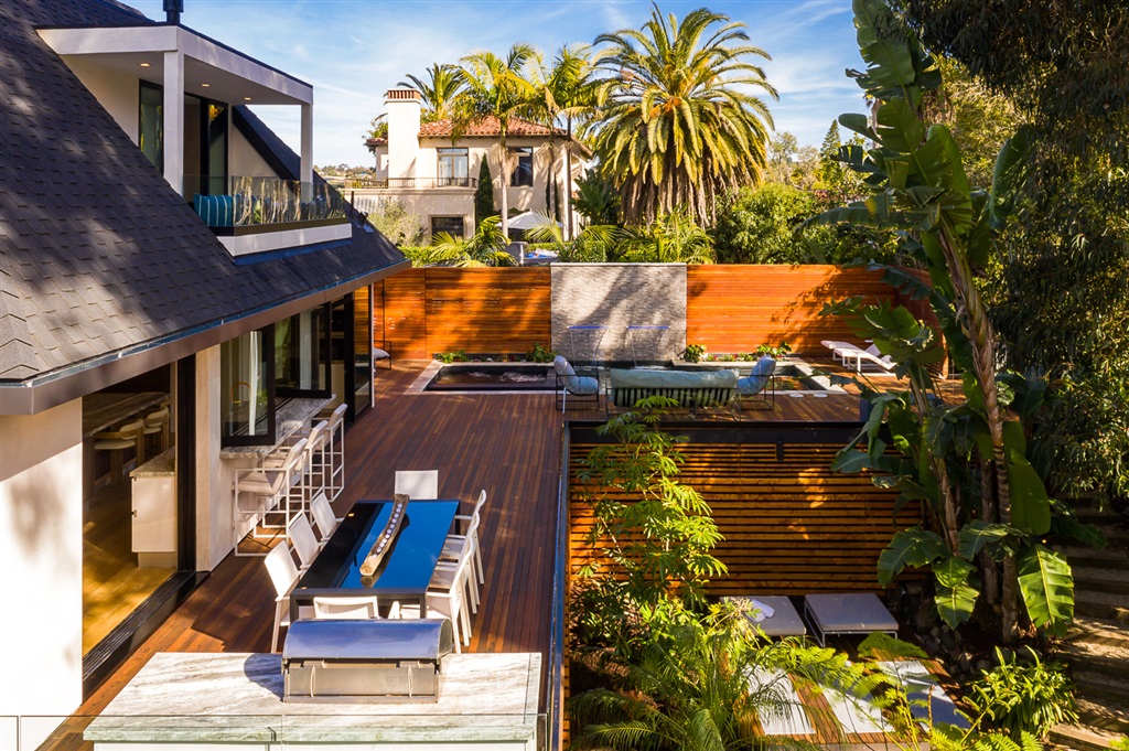 7732 Lookout Drive La Jolla, CA 92037 - Photo 9 of 25