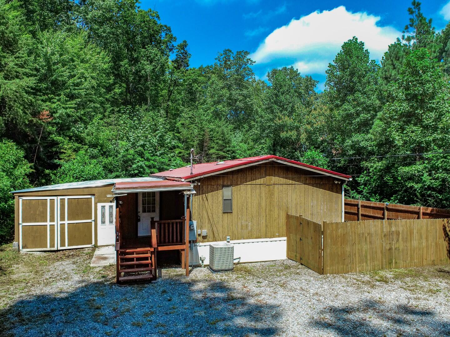 1245 Applewood Road Newport, TN 37821 - Photo 2 of 40 2