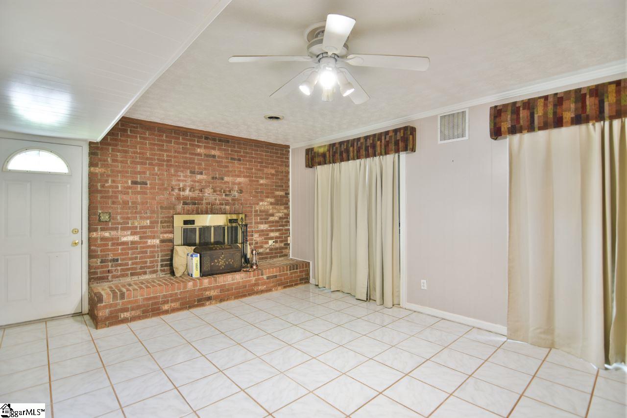 4418 Old Easley Bridge Road Easley, SC 29642 - Photo 18 of 29 Gallery Image 18