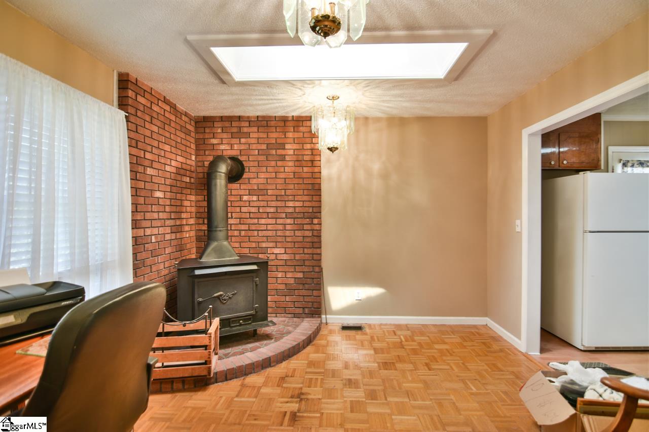 4418 Old Easley Bridge Road Easley, SC 29642 - Photo 4 of 29 Gallery Image 4