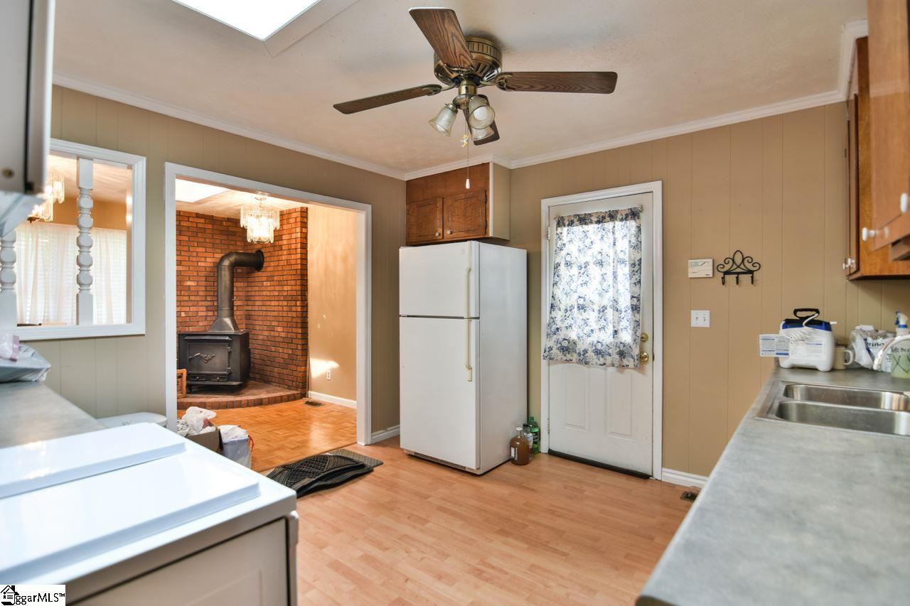 4418 Old Easley Bridge Road Easley, SC 29642 - Photo 8 of 29 Gallery Image 8