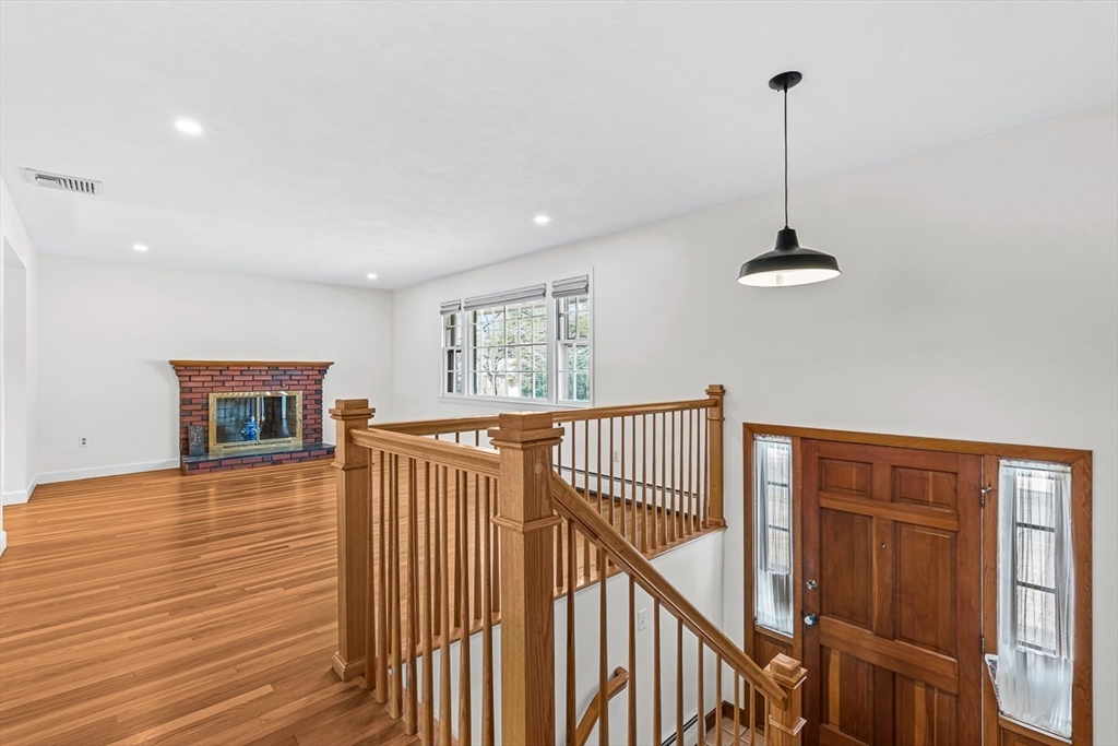 22 Sherrin Road Newton, MA 02462 - Photo 3 of 13