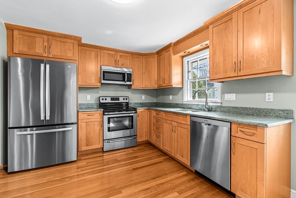 22 Sherrin Road Newton, MA 02462 - Photo 6 of 13