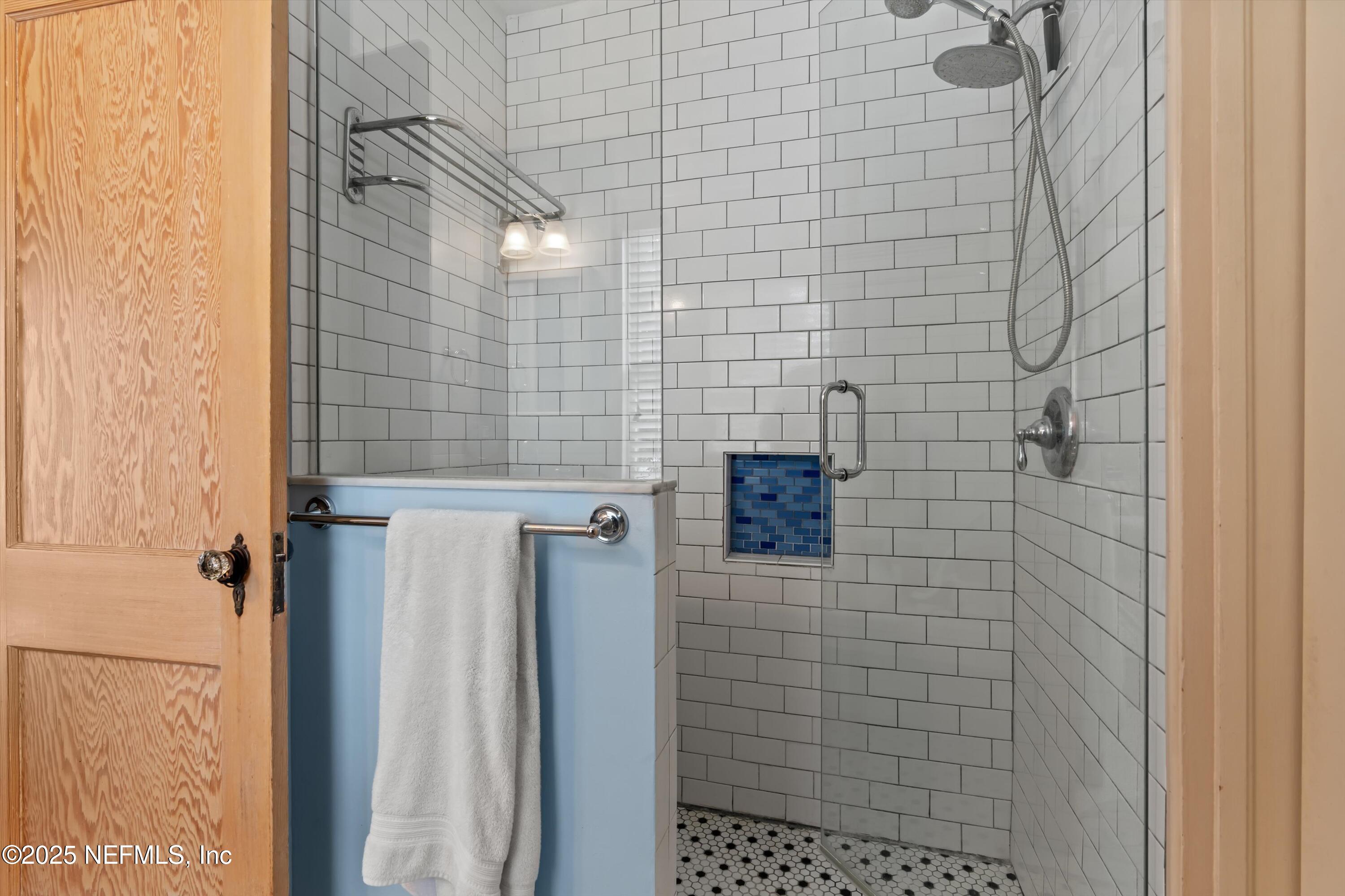 1130 River Oaks Road Jacksonville, FL 32207 - Photo 28 of 51 Primary Bathroom