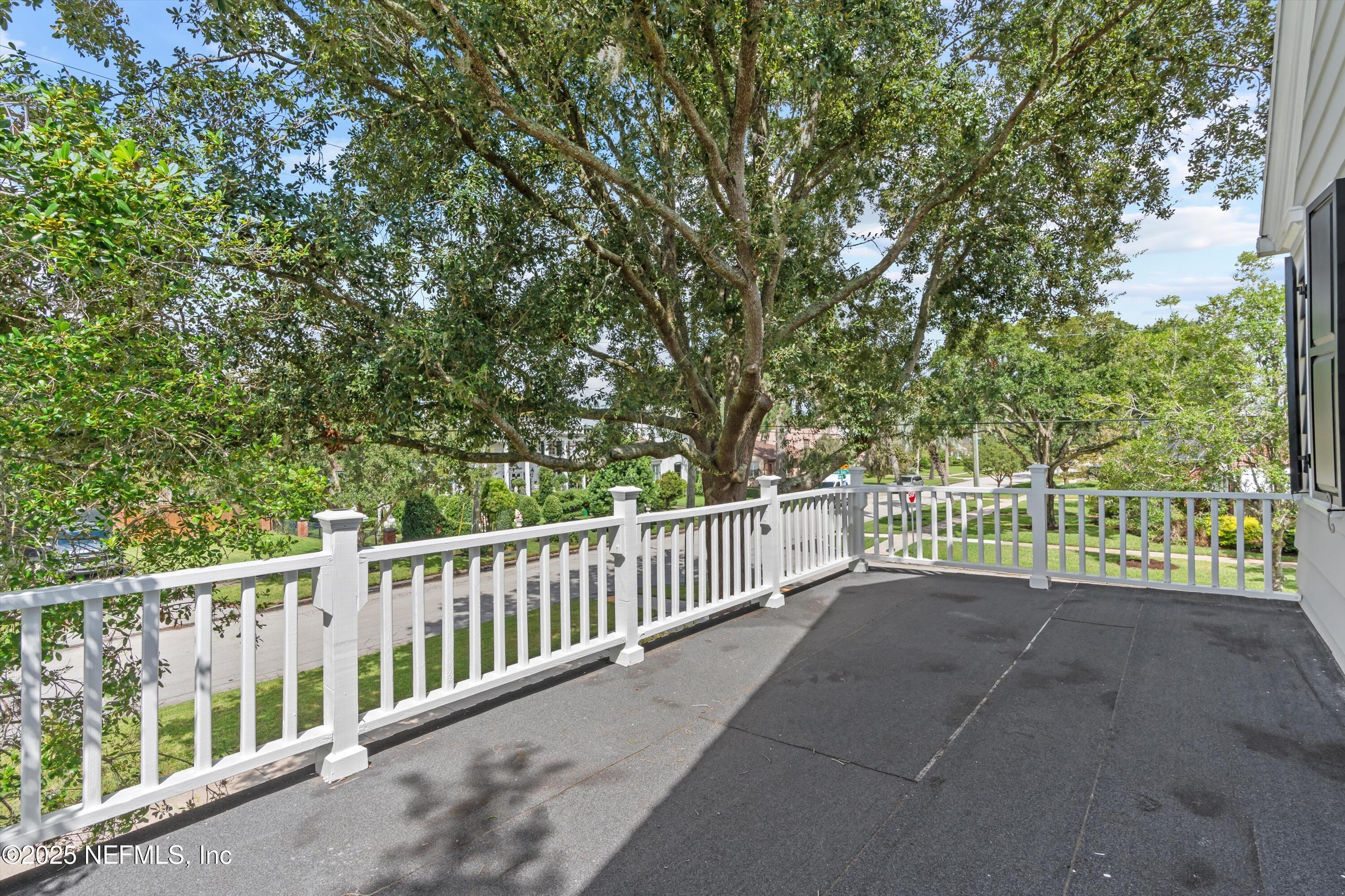 1130 River Oaks Road Jacksonville, FL 32207 - Photo 31 of 51 Balcony