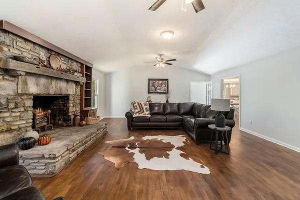 $550,000 | 584 Lancaster Highway, Hickman, TN 38567