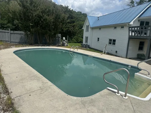$550,000 | 584 Lancaster Highway, Hickman, TN 38567