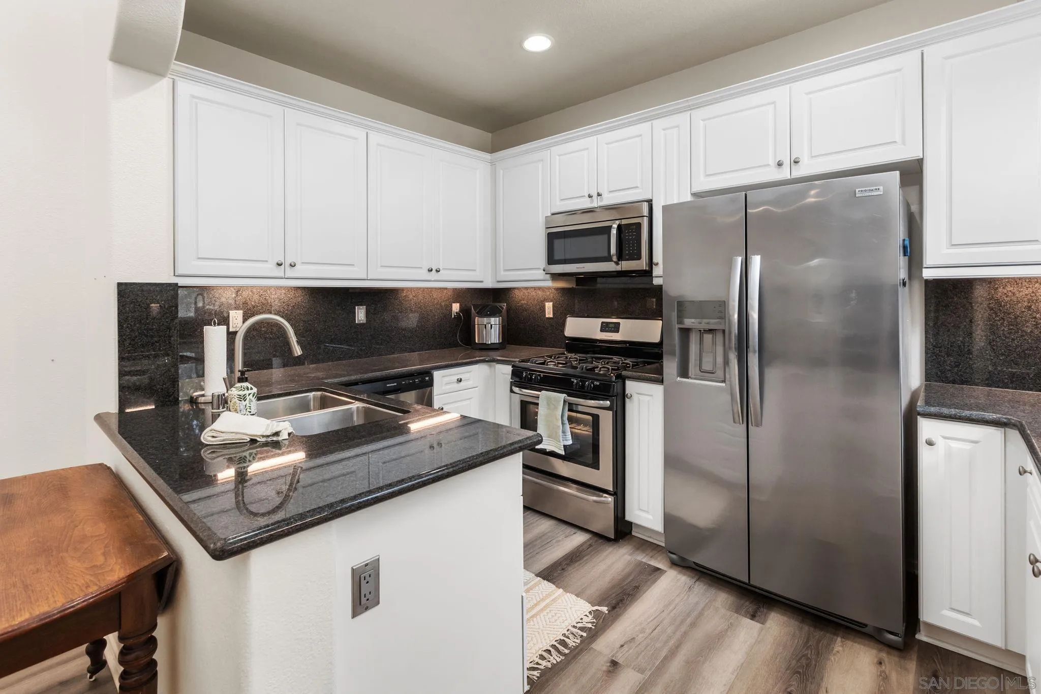 4103 Karst Road Carlsbad, CA 92010 - Photo 5 of 27