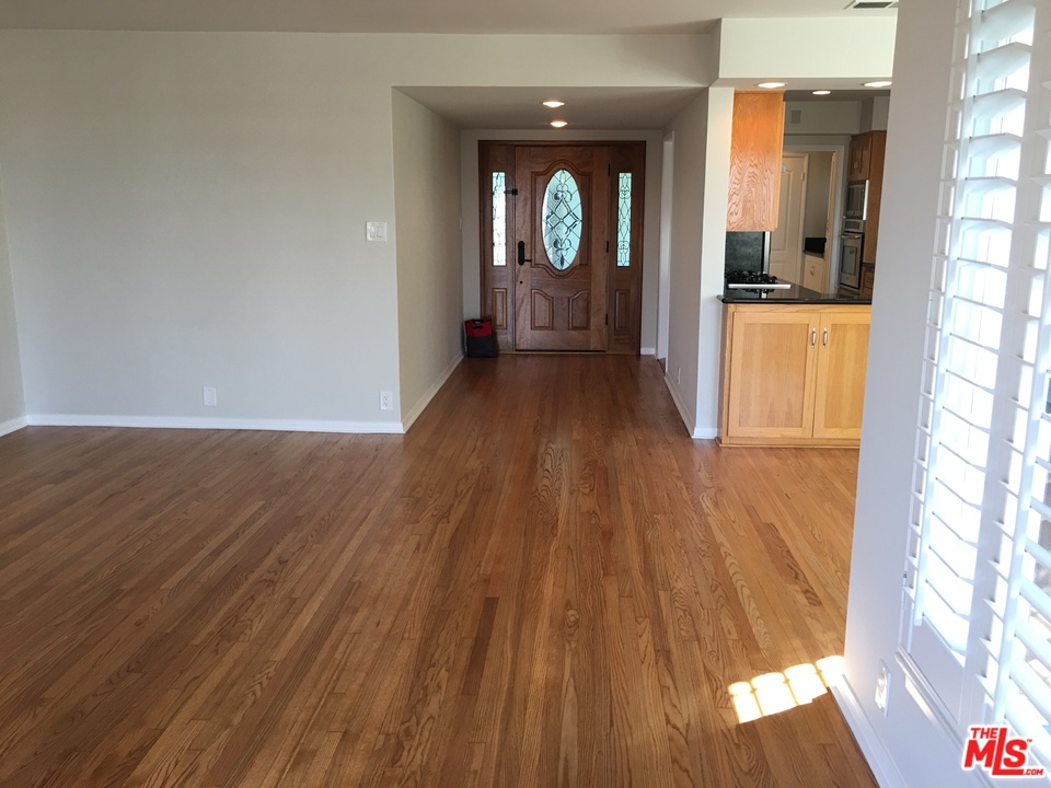 305 Rees Street Playa del Rey, CA 90293 - Photo 3 of 25