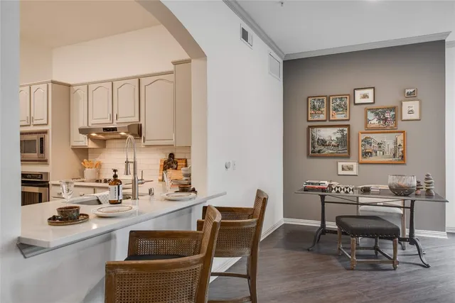 $5,099 | 4201 Lomo Alto Drive, Unit 101, Highland Park, TX 75219