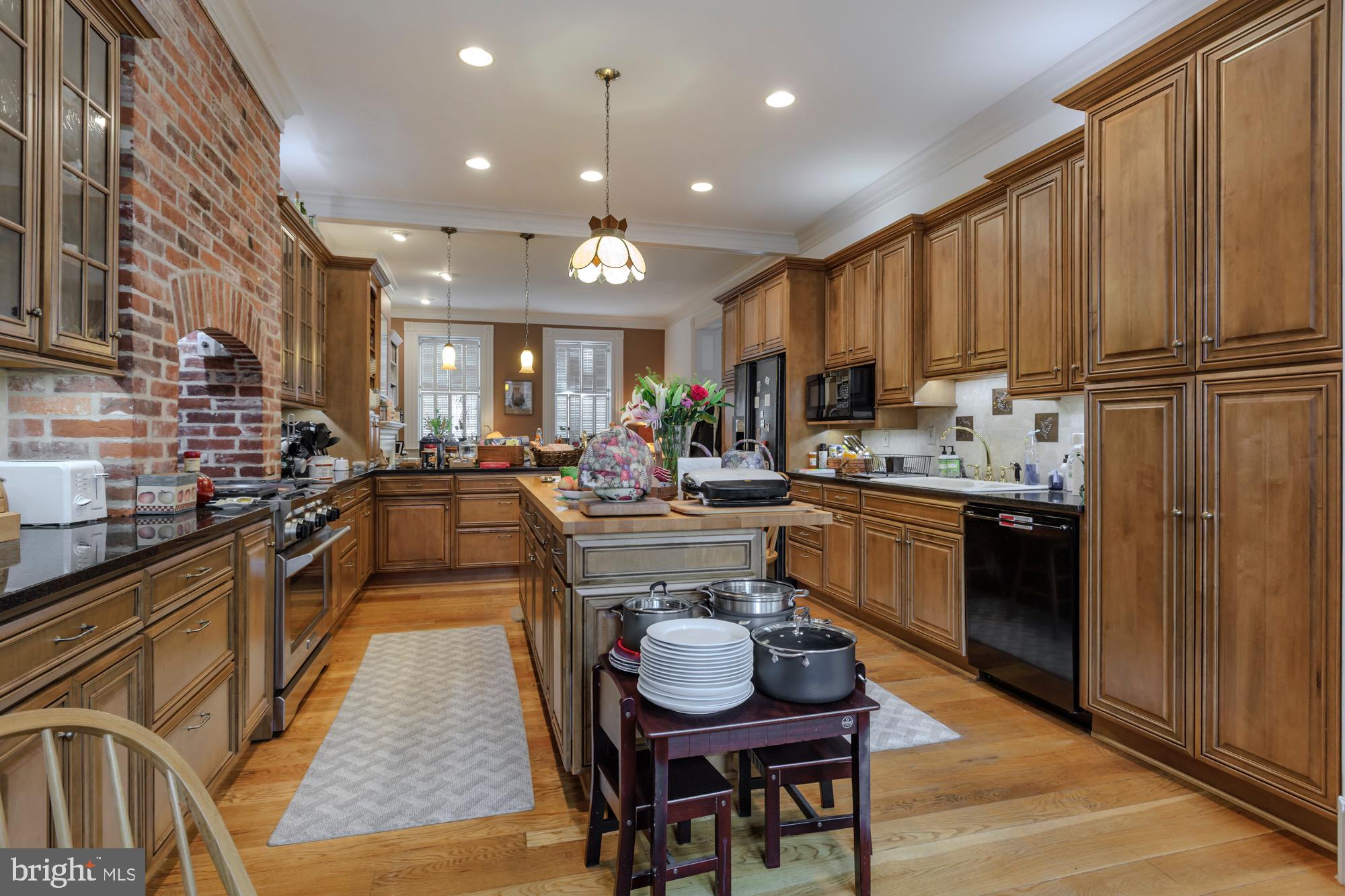 600 G Street Southeast Washington, DC 20003 - Photo 15 of 46