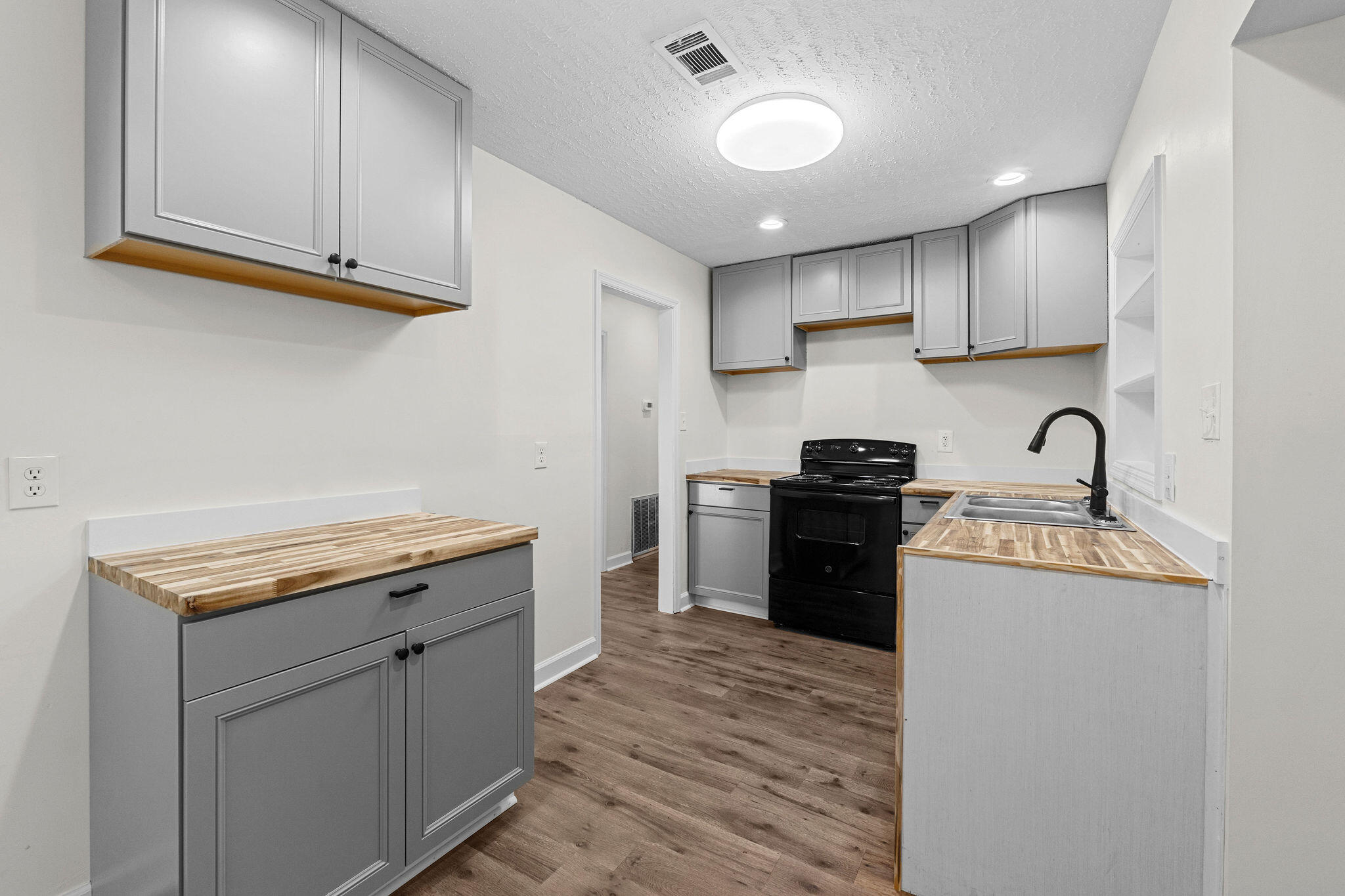 2137 Alfred Lane Augusta, GA 30906 - Photo 11 of 36 AlfredLn-09125